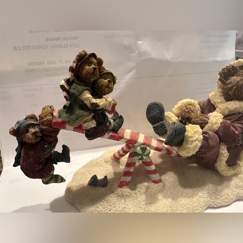 Boyd’s Bears Santa Bear with Jingle, Jangle and Joe.  Style 228439 - Picture 4 of 4